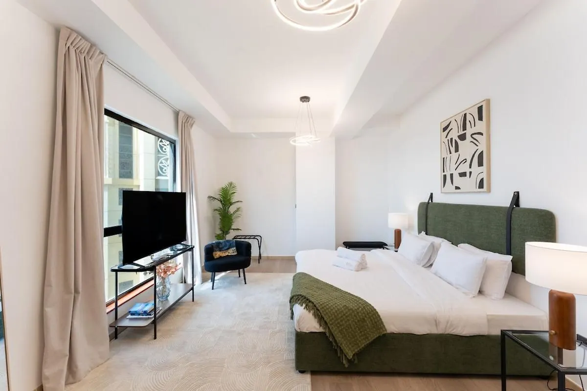 Stunning 2 Bed Apartment In Amwaj 4 Jbr Dubai