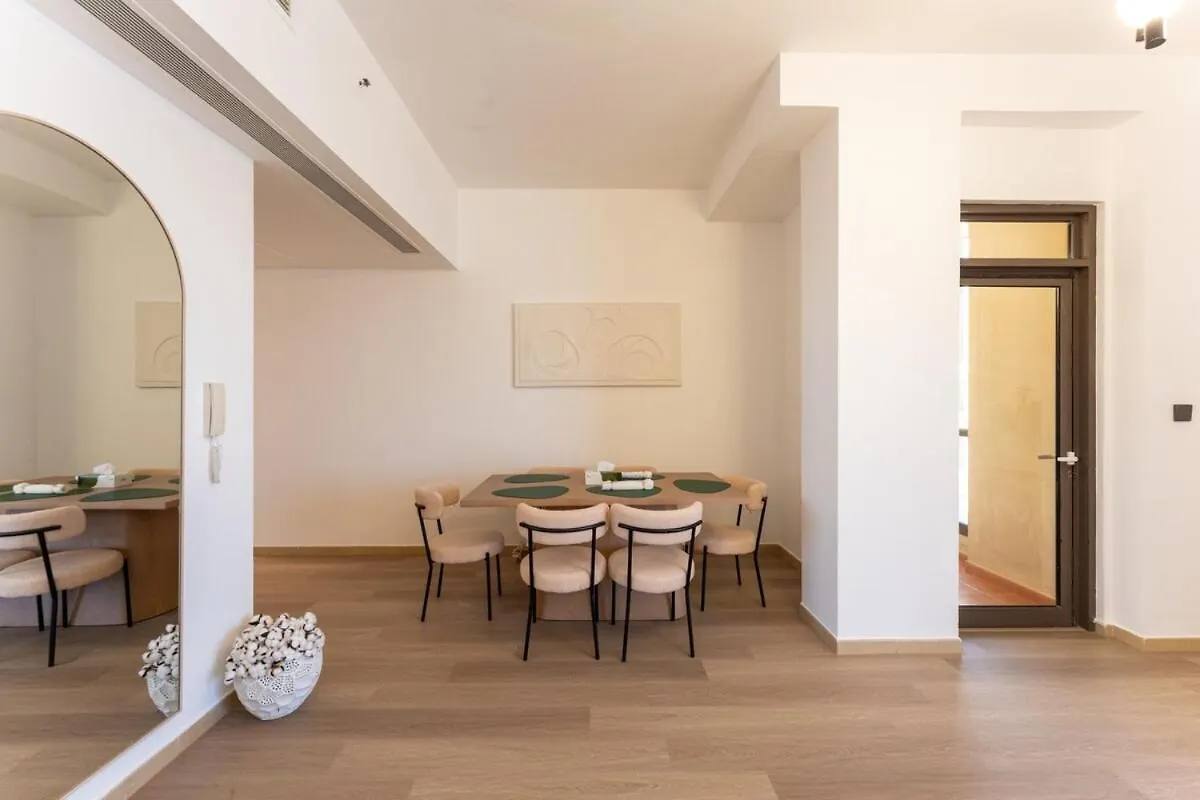 Stunning 2 Bed Apartment In Amwaj 4 Jbr Dubai