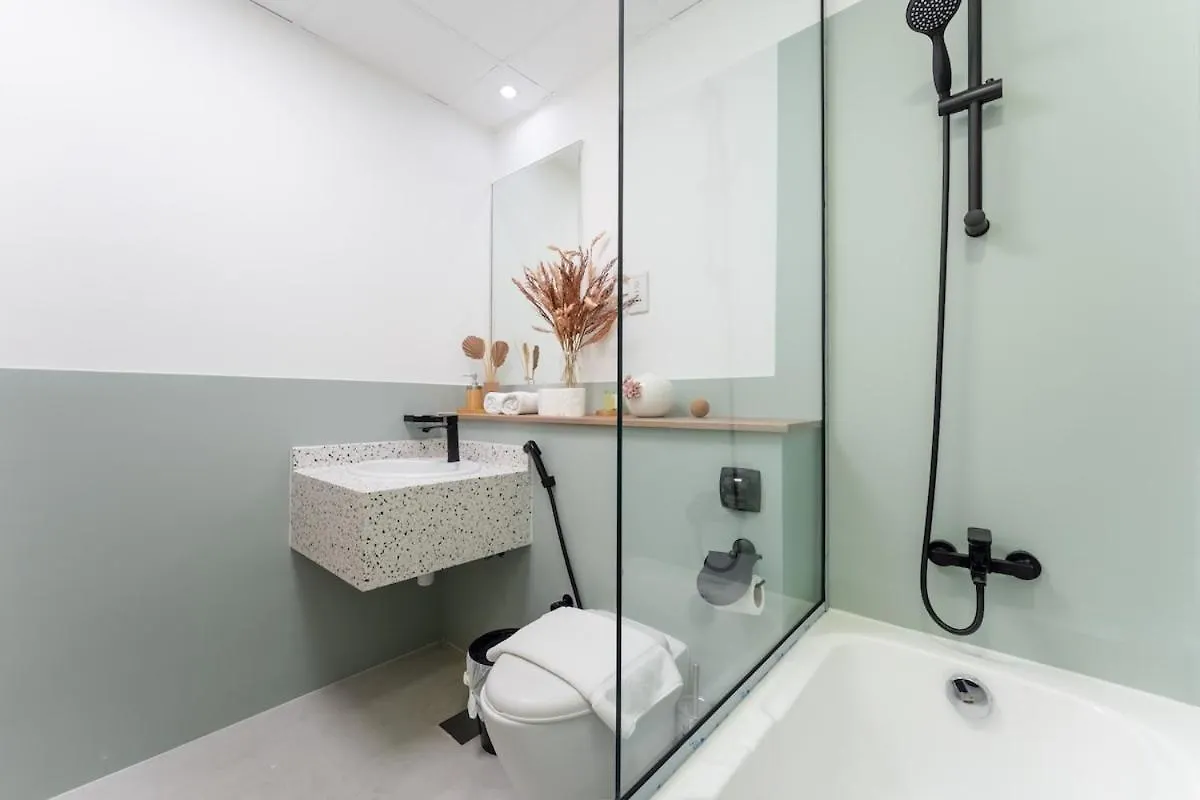 Stunning 2 Bed Apartment In Amwaj 4 Jbr Dubai 0*,