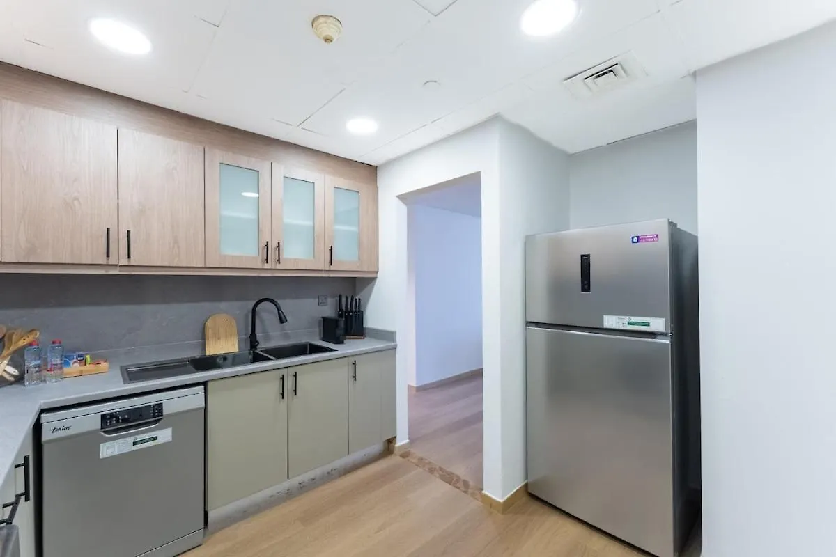 Stunning 2 Bed Apartment In Amwaj 4 Jbr Dubai