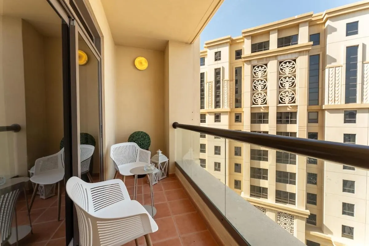 Stunning 2 Bed Apartment In Amwaj 4 Jbr Dubai